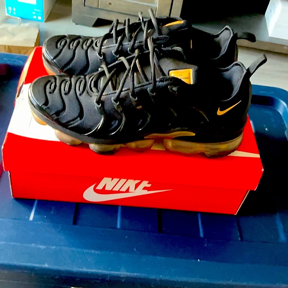Nike Vapormax preowned SZ 11